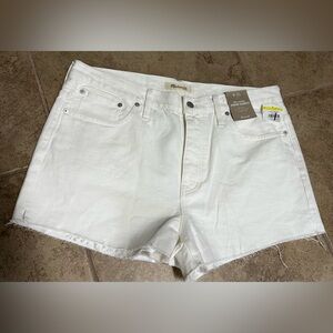 MADEWELL Relaxed Midrise Sit on hips Denim White Shorts NWT